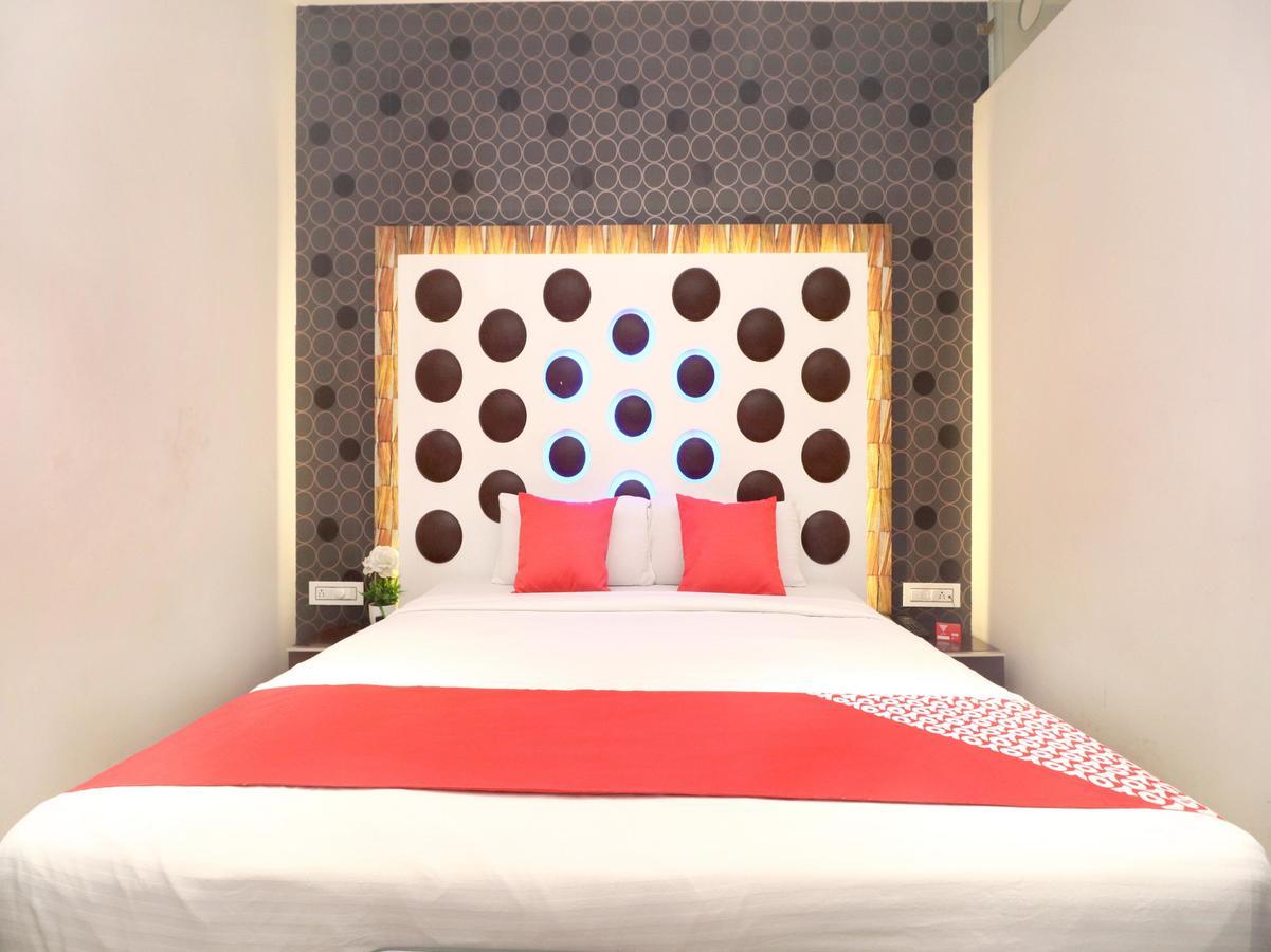 Oyo 14829 Hotel J Cruise Ludhiana Buitenkant foto
